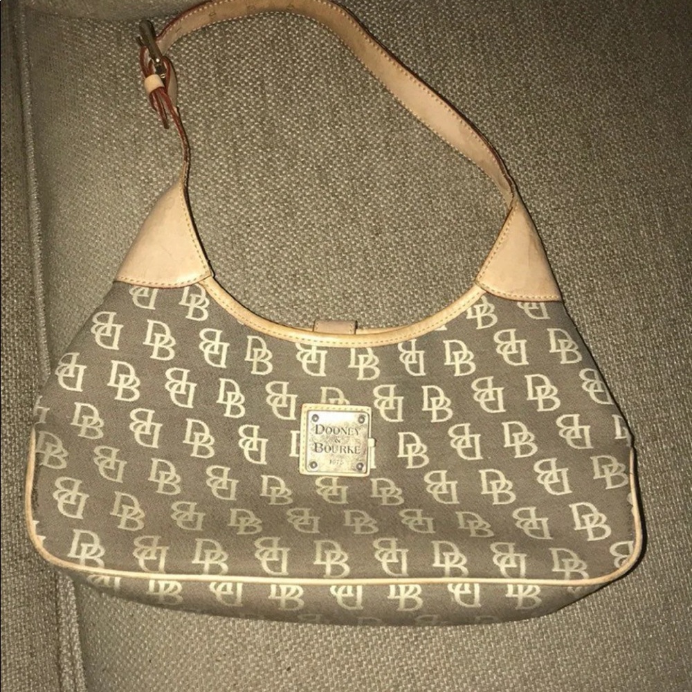 Dooney & Bourke purse